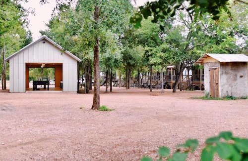 Seguin House | Relaxing Texas Vacation by the Water | Birdhouse Cabin