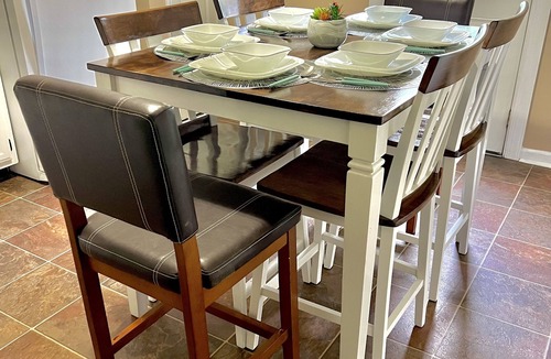 Clarksville House | Relaxing Townhome Getaway Sleeps 6