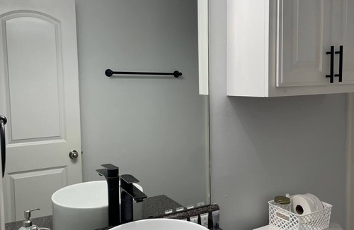 Tulsa House | Relaxing Tulsa Home Near Downtown - 3BR/2BA