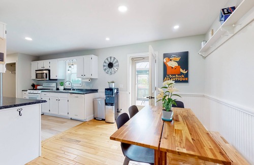 Town of Benton House | Relaxing two-story home with a deck, firepit, game room, & washer/dryer