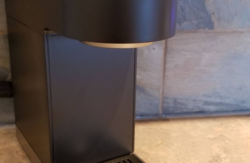 Moss Bay Condo | Relaxing View and Walking Distance to downtown Kirkland! Easy freeway access.