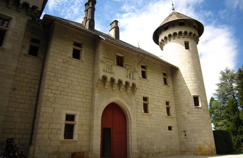 Serrieres-en-Chautagne House | Relaxing villa in Caillan with private pool