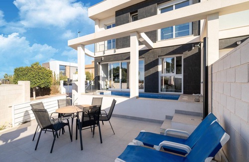 Puerto Marino Villa | Relaxing Villa Near Carabassi