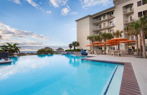 Beachside Village Apartment | Relaxing Villa with Pool + Great Amenities