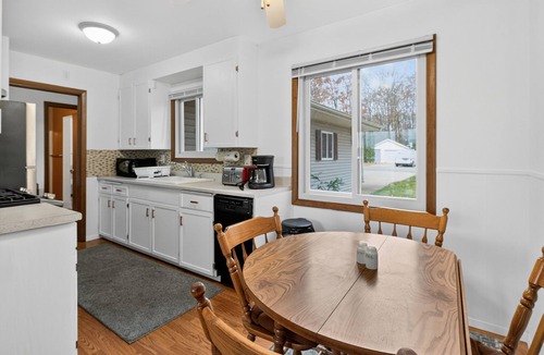 Big Rapids House | Relaxing Waterfront Escape in Big Rapids