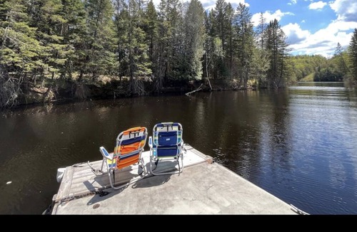 Bowman Cottage | Relaxing waterfront with hot tub and game room