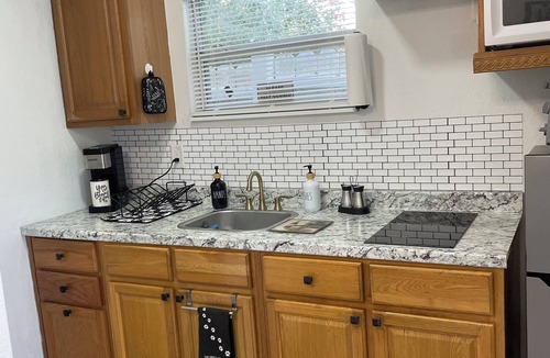 Lakeland Apartment | Relaxing Wilson Tiny house