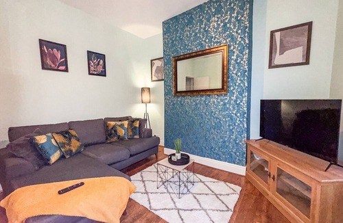 Hillsborough Apartment | Relocation l Groups l Business