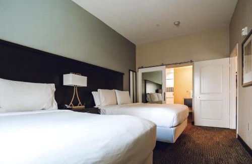 Chinatown Hotel | Relux at Westchase