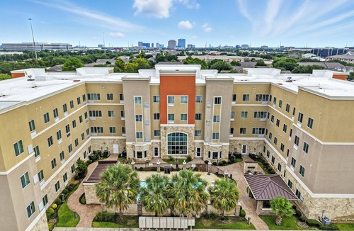 Chinatown Apartment | Relux at Westchase