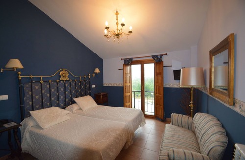 Sotillo del Rincon Hotel | Remanso Del Rio Razon