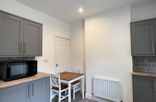 Eccles House | Remarkable 2-bed House in Rochester