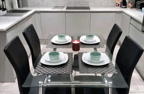 Chelmsford House | Remarkable 3-Bed House in Chelmsford