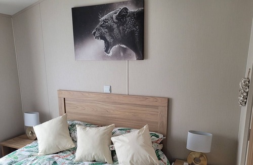 Winestead House | Remarkable 3-Bed House in Hull