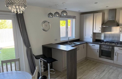 Irby House | Remarkable 3-bed House in Wirral