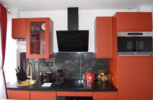 Le Kremlin-Bicetre Apartment | Remarkable air-con 1-Bed Apartment by Paris