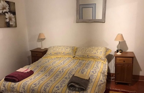 Magalas Apartment | Remarkable Apartment in Magalas, Occitane, France