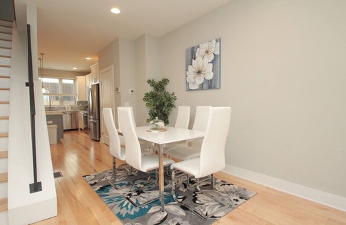 Point Breeze House | Remarkable Downtown Home! Roof Deck! Sleeps 2-16+! Free St. Parking!