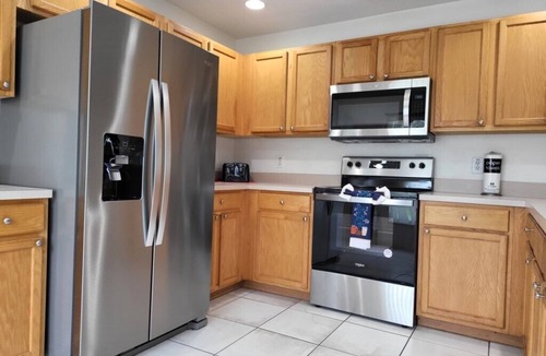 Kissimmee House | Remington Large 5 Bedroom Lake View Home with Private Pool
