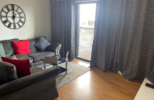 Lansbury Apartment | REMO APARTMENTS Near Canary Wharf & 02 Arena