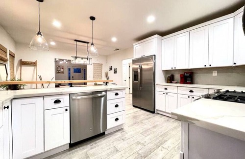 Central Sacramento House | Remodeled 2BR · Fenced Yard · Midtown · Driveway Parking