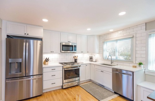 Monona House | Remodeled 3 bedroom home in Monona. Close to Downtown!