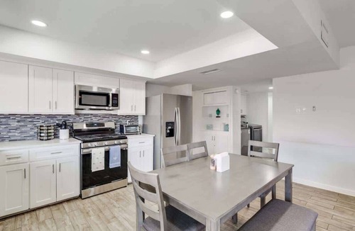 North Central Carrollton House | Remodeled 3 bedroom with central location Carrollton