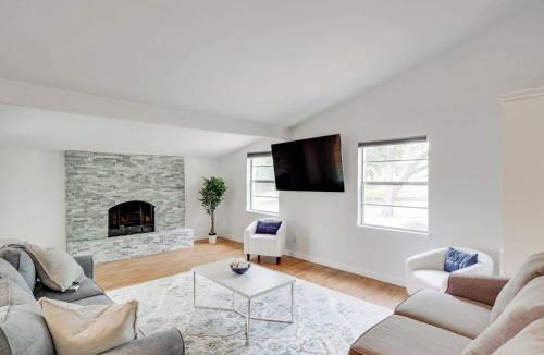 North Central Carrollton House | Remodeled 3 bedroom with central location Carrollton