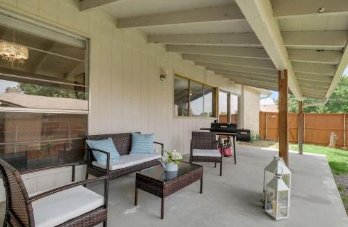 North Central Carrollton House | Remodeled 3 bedroom with central location Carrollton
