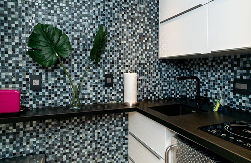 North Beach Apartment | Remodeled Beachfront Studio w/Beach Essentials. Just steps from the beach!