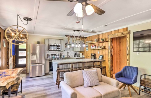 Elizabeth Cabin | Remodeled Cabin w/Fire Pit on Norfork Lake!