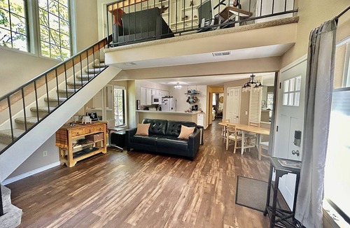 Gunbarrel Condo | Remodeled Condo 2 BDR/2BA + Loft office, pool/hot tub