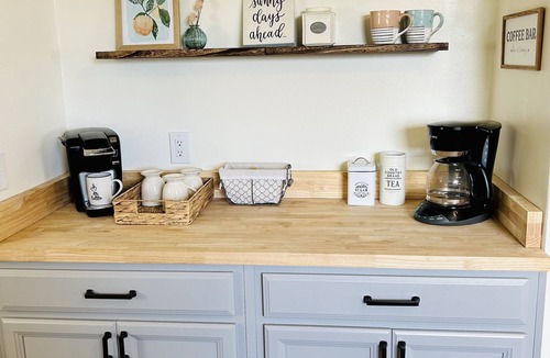Albany House | Remodeled, cozy, vintage charmer