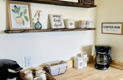 Albany House | Remodeled, cozy, vintage charmer