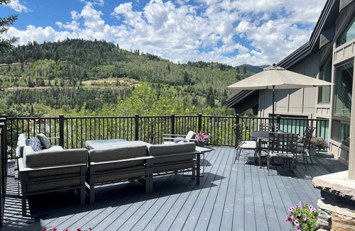 Deer Valley House | Remodeled Deer Valley Condo ~ Amazing Views ~ Minutes from Slopes & Main Street