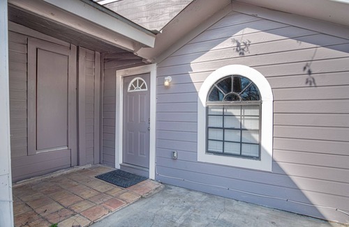 Arena District House | Remodeled Guest House Near Downtown/military Base