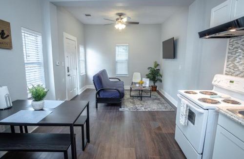 Five Points Apartment | Remodeled Historic 1BR 1BA House Near Downtown