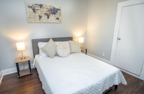 Five Points Apartment | Remodeled Historic 1BR 1BA House Near Downtown