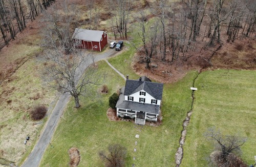 Fishs Eddy House | Remodeled historical farmhouse with luxury kitchen and bathrooms