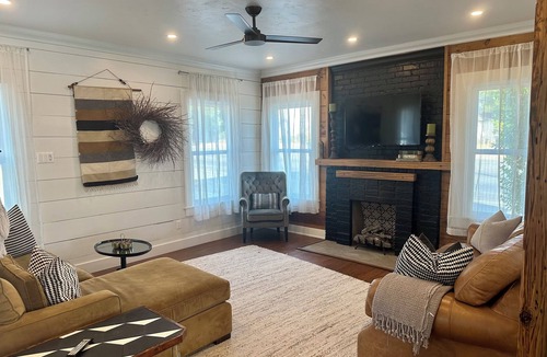 Waco House | Remodeled home, close to Magnolia, Cameron Park, downtown Waco/Baylor University
