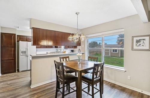 Saginaw House | Remodeled house 3BR/2BA Sleeps 10, self-check in