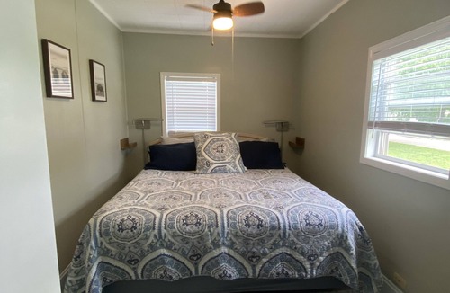 Alma House | Remodeled house blocks from Harlan County Reservoir