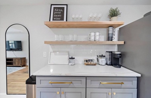 Shady Acres House | Remodeled Houston Heights Gem! Stroll to Bars!