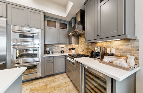 Sierra Shores Condo | Remodeled Luxury Lakeview w/Fireplace, Hot Tub, Gym | PEAK SS13
