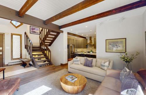 Eagle-Vail House | Remodeled Mountain-View Escape