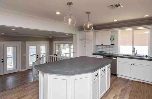 Moovalya Keys House | Remodeled Parker Home 60ft Private Parking and 54' Dock