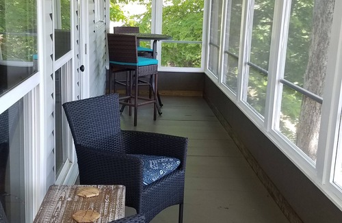 Osage Beach Cottage | Remodeled Private Waterfront Cottage, Pet Friendly, with dock in Osage Beach!