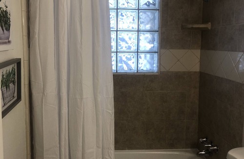 Tulare Hotel | Remodeled retreat