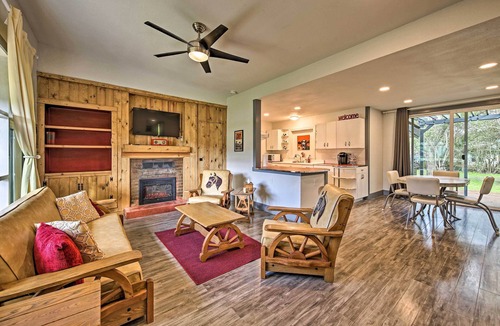 Blanco House | Remodeled Retro Home w/Deck, Walk to Main Street!