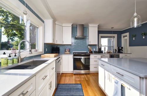 Dartmouth House | Remodeled Seaside Village Retreat, 5-minute walk to village center